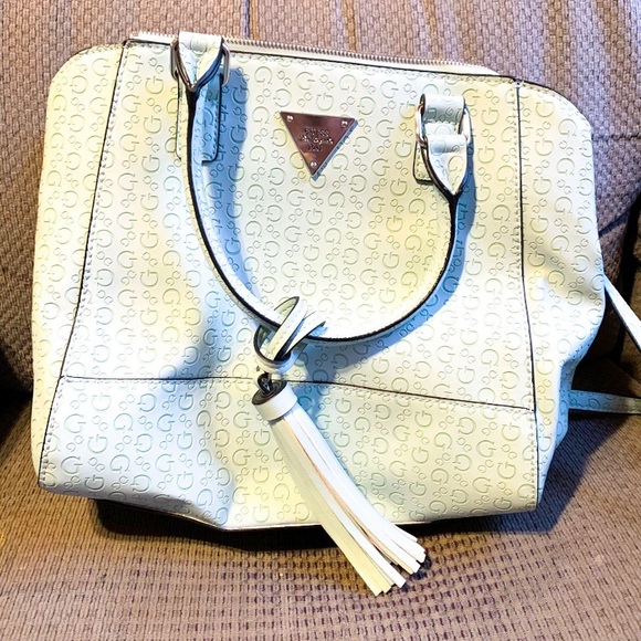 Mint Guess Purse - Picture 1 of 3